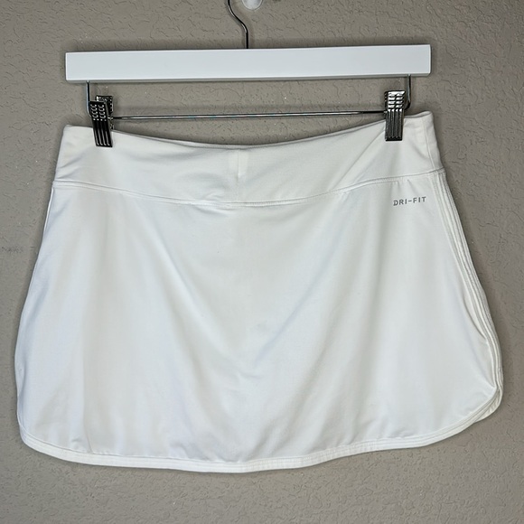 Nike White Dri Fit Tennis Pickleball Skort Size M - Picture 4 of 10